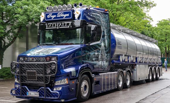 Dinges Logistics im Tank Cleaning Magazin